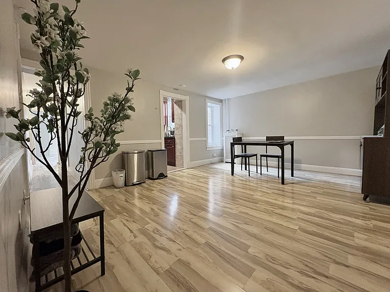 4273 Silverwood St — Photo 3