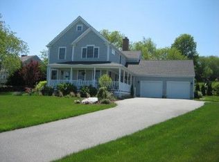 45 Sea Meadow Ct, Portsmouth, RI 02871