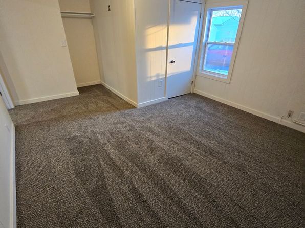 110 Alderson St #11