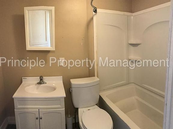 4th image of 902 E Forrest Hill Ave