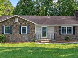 4200 Fairside Dr, Greensboro, NC 27405