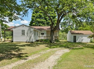 3752 S Locust Ave, White Cloud, MI 49349