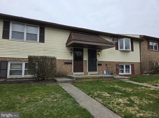 2078 Brentwood Dr, Middletown, PA 17057