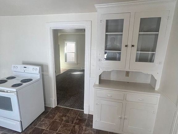 5th image of 1206 E 10th St #2