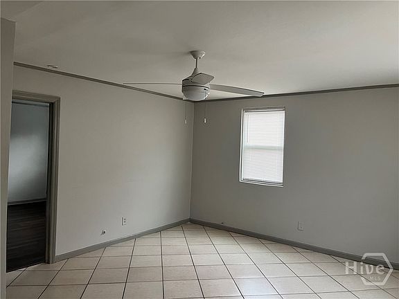 2nd image of 1204 W Victory Dr