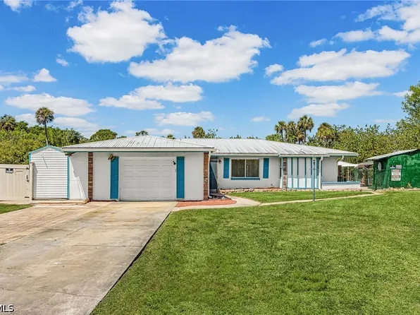 93 Glenmont Dr W, North Fort Myers, FL 33917