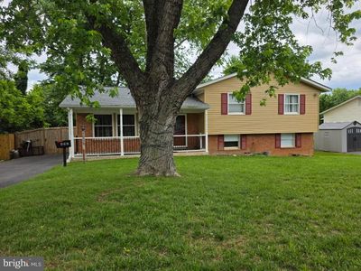 402 W Maple Ave, Sterling, VA, 20164
