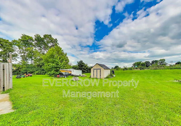 9455 Huggin Hollow Rd — Photo 20