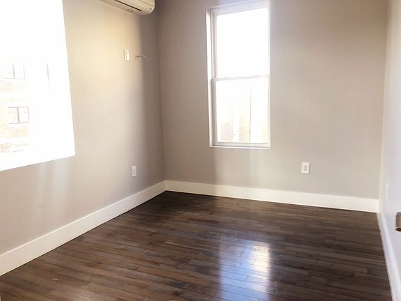 4th image of 30-01 Broadway #3AA