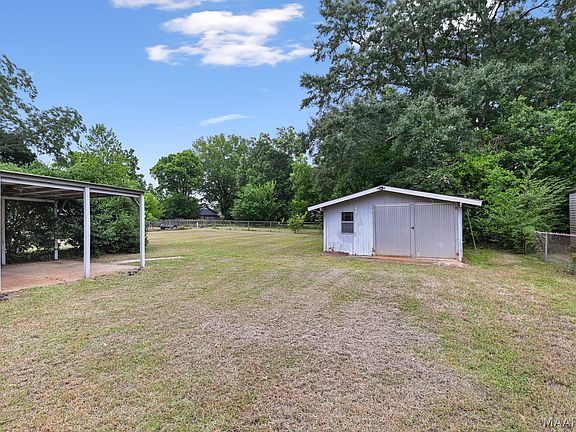 4th image of 324 Benbow Ct