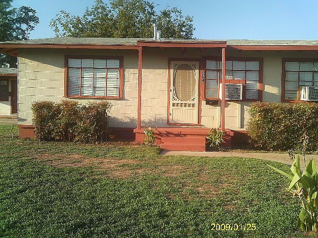 1st image of 4010 Redbud Cir