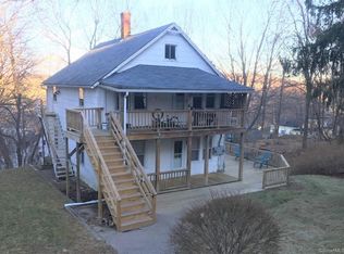 140 Rockwell St, Winsted, CT 06098