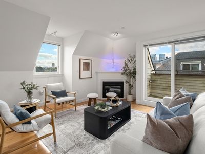 73 Chelsea St APT 401, Boston, MA, 02129