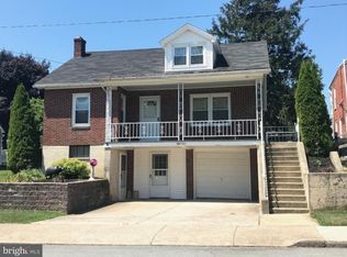 54 N 5th St, Hamburg, PA 19526