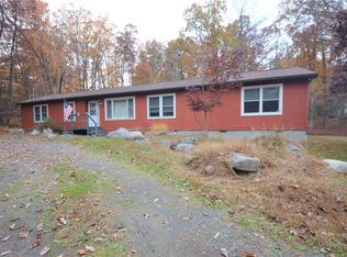 121 Hemlock Way, Canadensis, PA