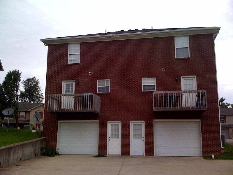 2nd image of 417 Sara Leigh Dr