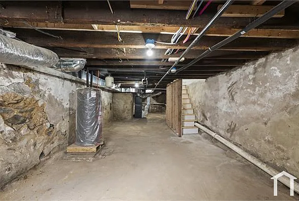 2055 Dickinson St — Photo 23
