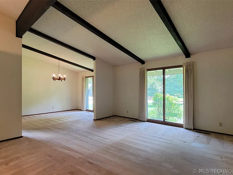 4027 E 82nd Pl — Photo 2