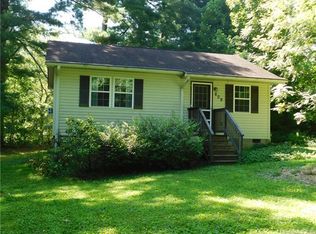 609 E Blue Ridge Rd, East Flat Rock, NC 28726