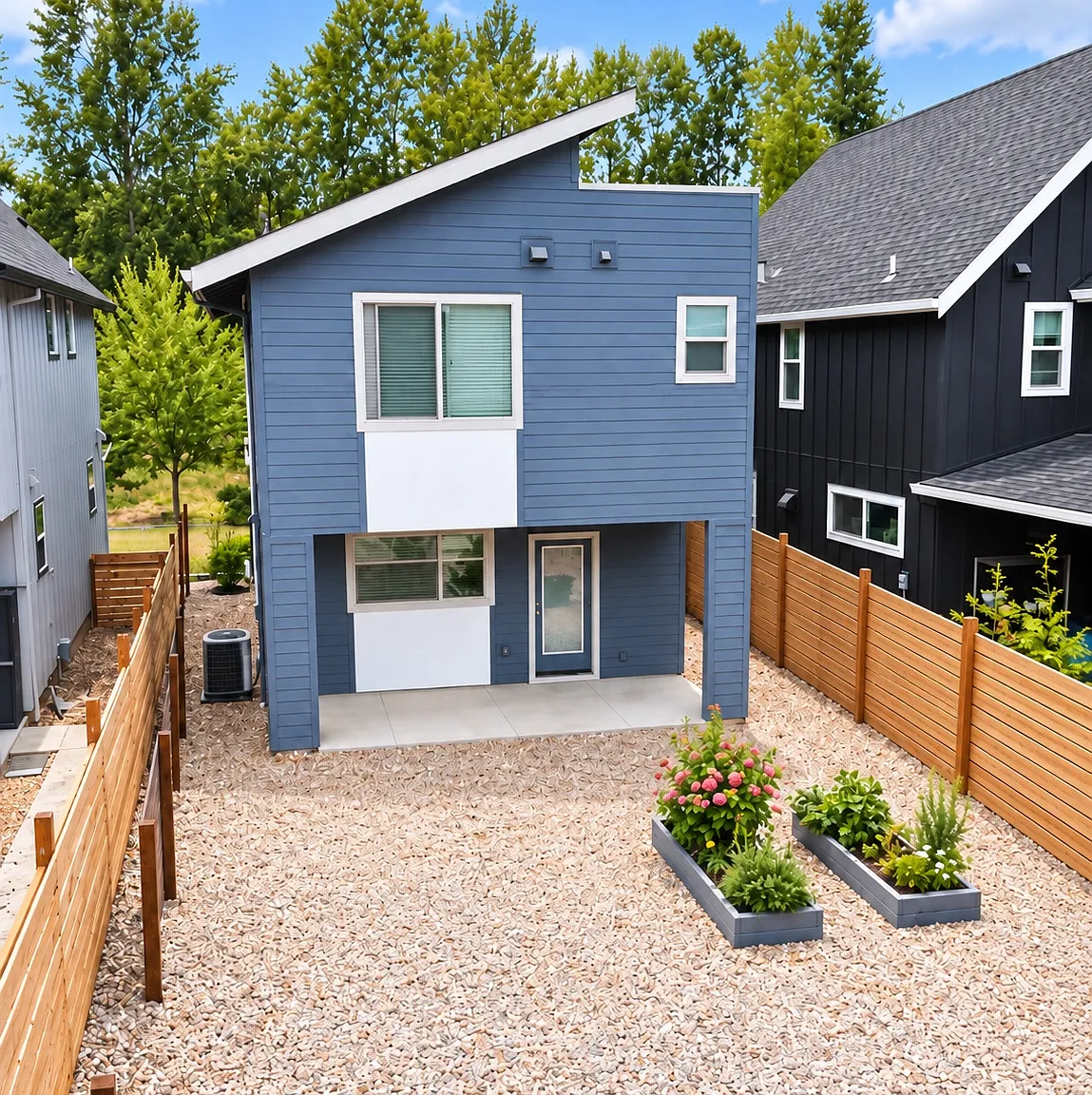2067 Audubon Ave SE — Photo 2