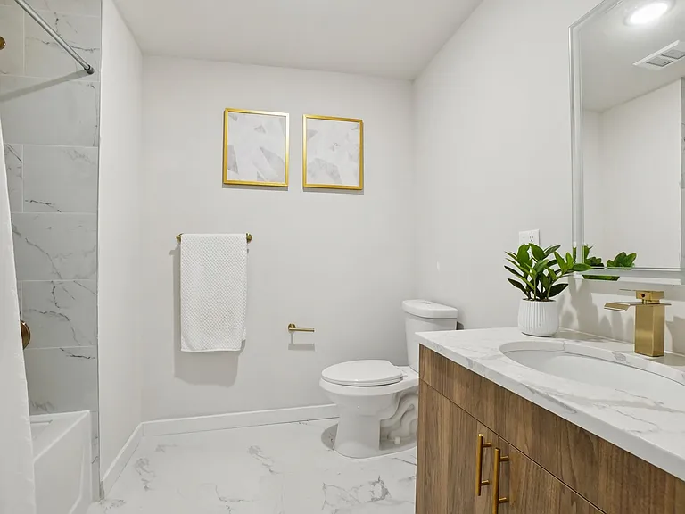 Cortlandt Terrace — Photo 17
