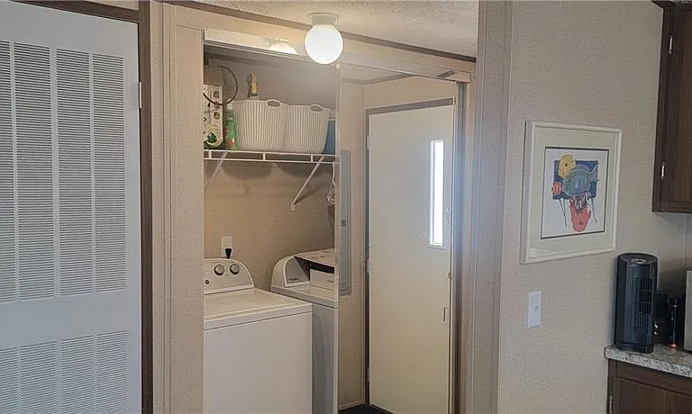 4709 Kon Tiki Ln — Photo 18