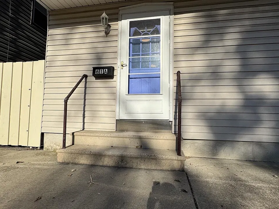 61 West Ave