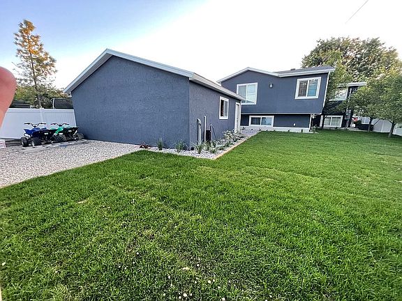 5th image of 4203 S Whipoorwhil St