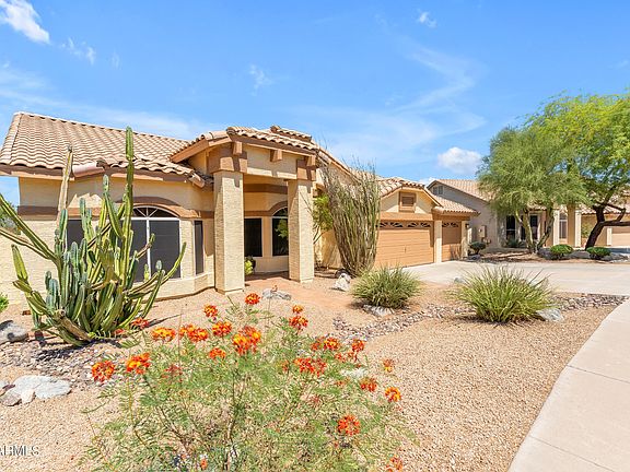 5th image of 17720 W CACTUS FLOWER Drive