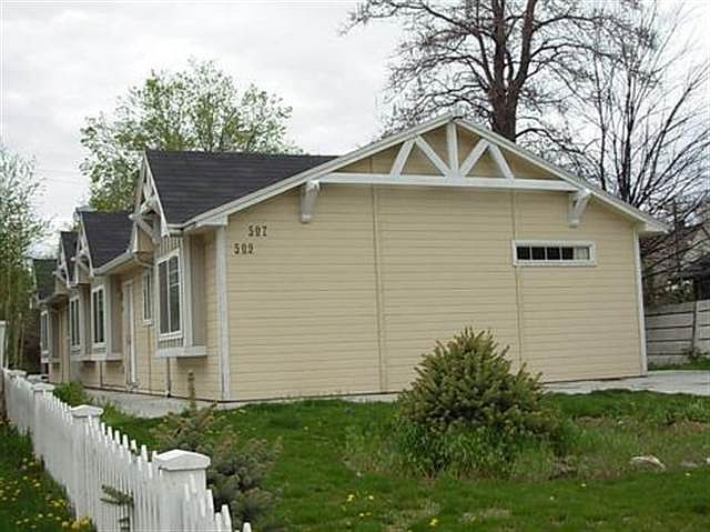 1st image of 507-509 10th Ave N