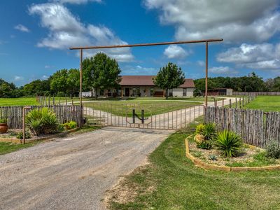 3530 Bartallen Ln, Weatherford, TX, 76088