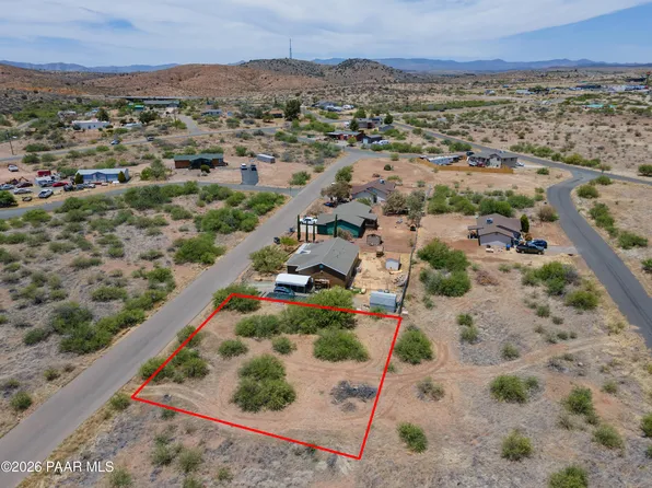19854 E Sierra Dr, Mayer, AZ 86333