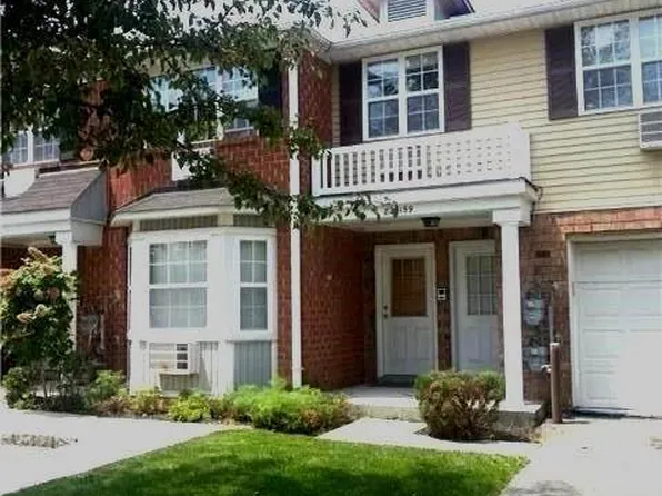 82159 Country Pointe Cir, Jamaica, NY 11427