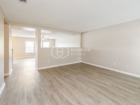 5th image of 9609 Hazel Lake Dr