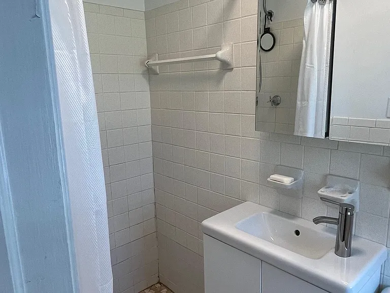 8602 Warrenton Dr — Photo 26
