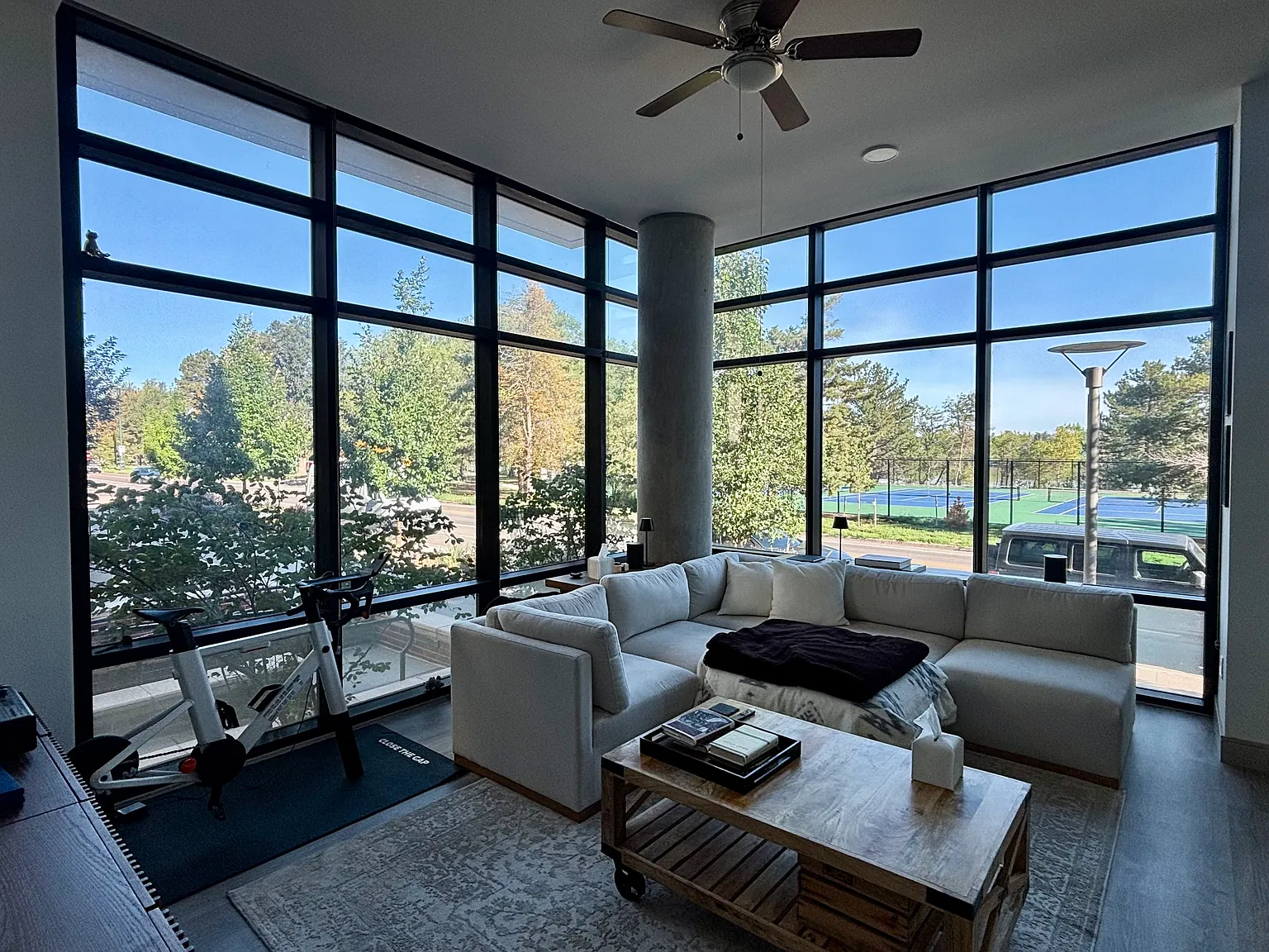 1 bed, 1.5 bath, 1550 sqft, $2,900 — Photo 3
