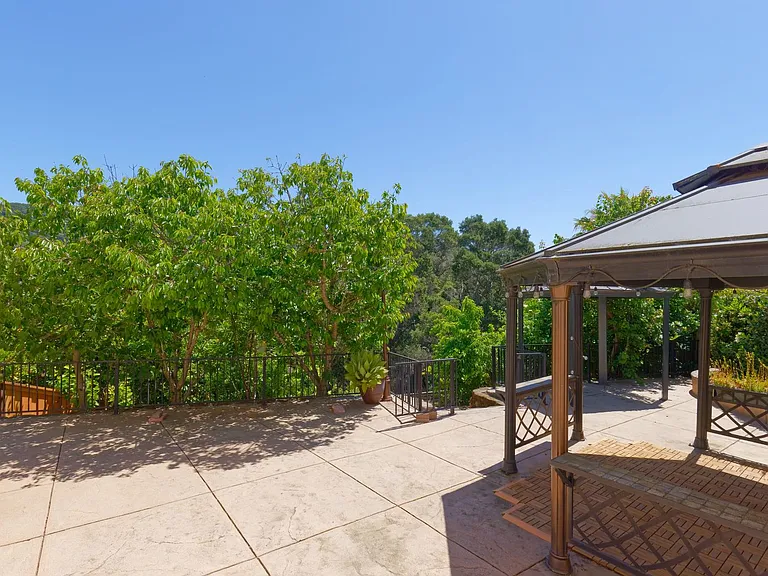 1012 Trailside Dr — Photo 34