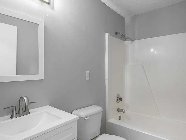 1111 McBrien Rd #D — Photo 11