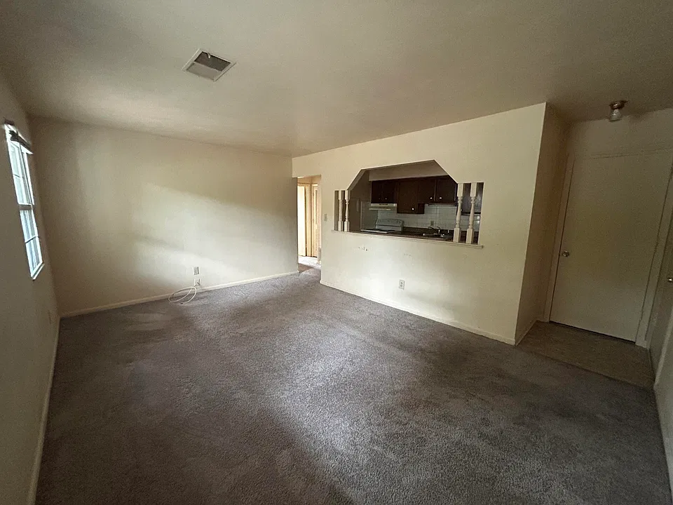 924 Mountain View Rd #9