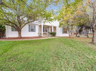 2 Liberty Ridge Rd, Basking Ridge, NJ 07920