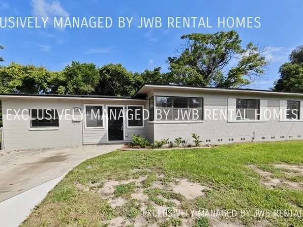 7908 Denham Rd W, Jacksonville, FL 32208