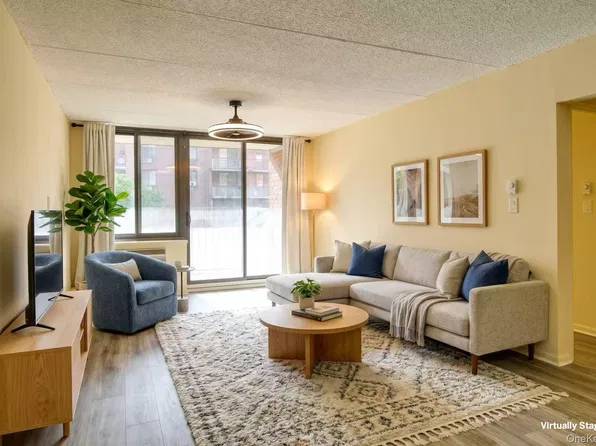 136-35 Maple Ave APT 4E, Flushing, NY 11355