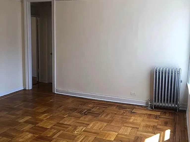 2719 Morris Ave #4B — Photo 5