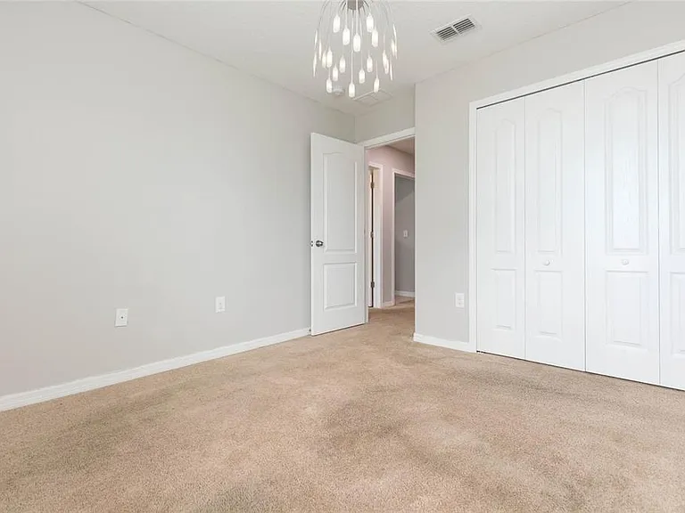 515 Vista Ridge Dr — Photo 29