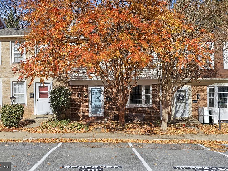 1st image of 5 Hyacinth Ct Unit 7-3