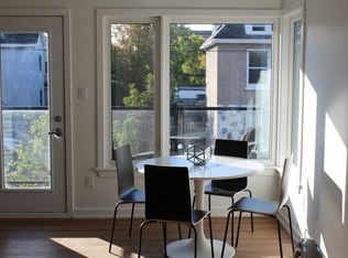 220 Lebreton St N, Ottawa, ON K1R7J1