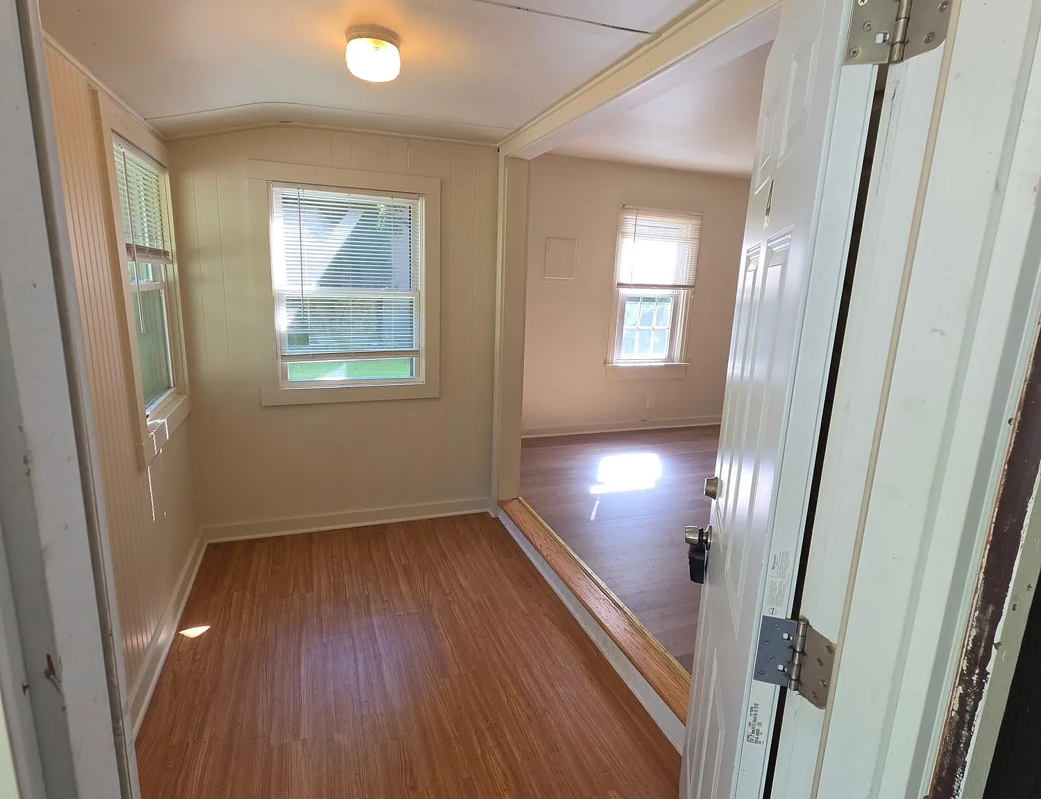 1 bed, 1.0 bath, 500 sqft, $1,200 — Photo 2