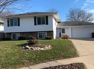 104 Cornell Dr, Normal, IL 61761