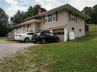 1893 Wilburn Valley Rd, Pearisburg, VA 24134