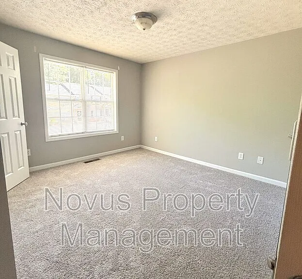 515 Lawson St — Photo 15